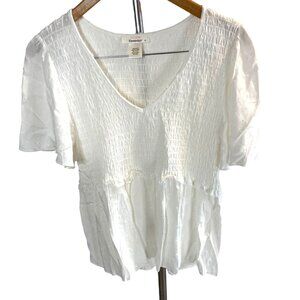 Urban Romantics White Smocked V Neck Flutter Sleeve Peplum Top Sz L Coastal